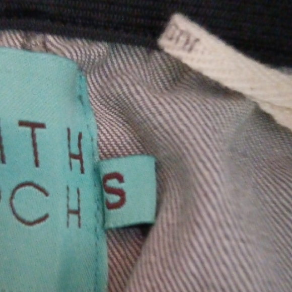 Judith March Gray Flare Jeans with Floral Embroidery - Picture 4 of 6